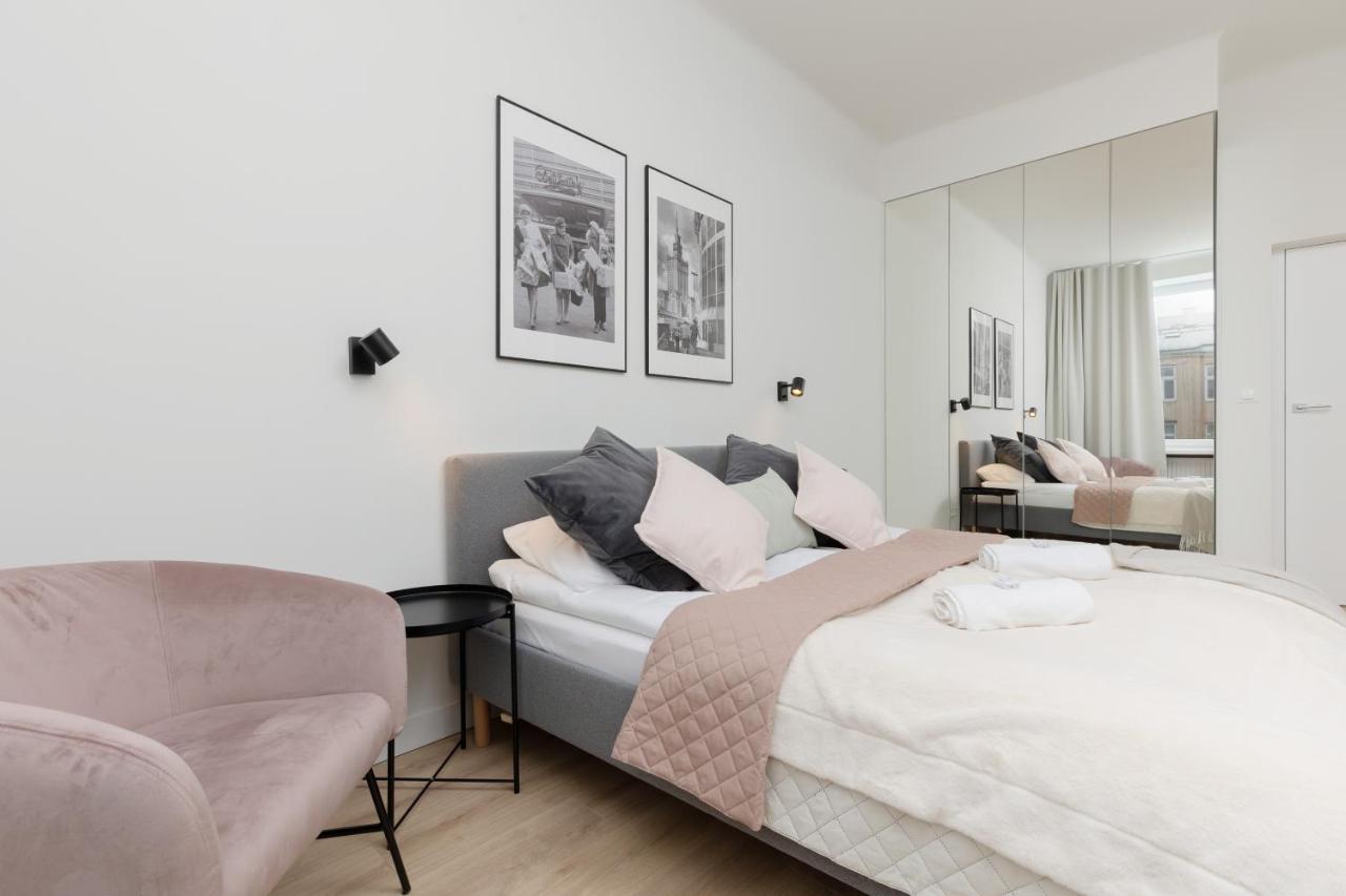 Spacious With Panoramic View Of By Renters * Warschau